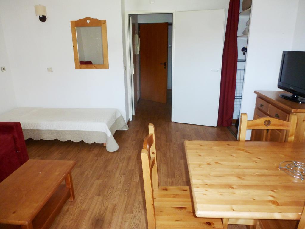 Résidence Odalys Le Christiana Alpe d'Huez Esterno foto