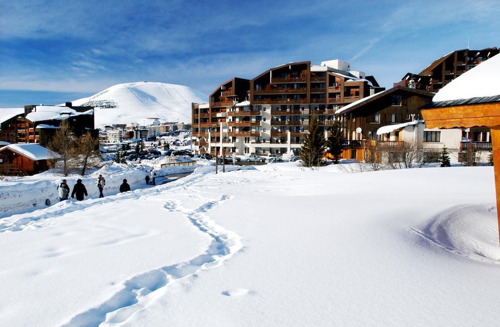 Résidence Odalys Le Christiana Alpe d'Huez Esterno foto
