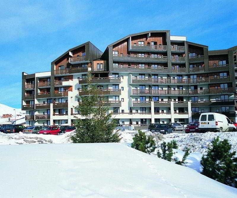 Résidence Odalys Le Christiana Alpe d'Huez Esterno foto
